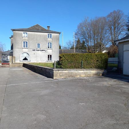 Petite Chatelaine Batiment Les Chevaliers Herbeumont Zewnętrze zdjęcie