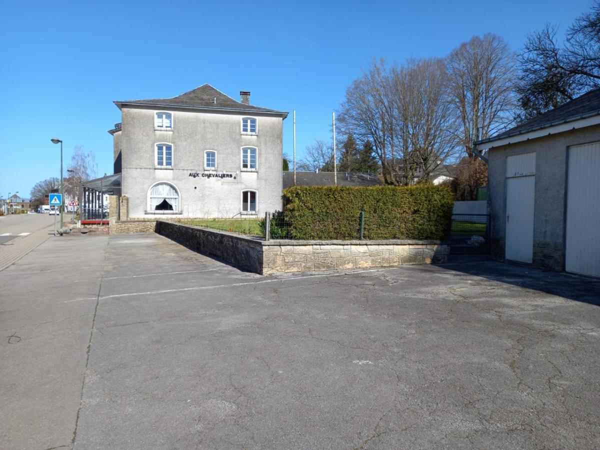 Petite Chatelaine Batiment Les Chevaliers Herbeumont Zewnętrze zdjęcie